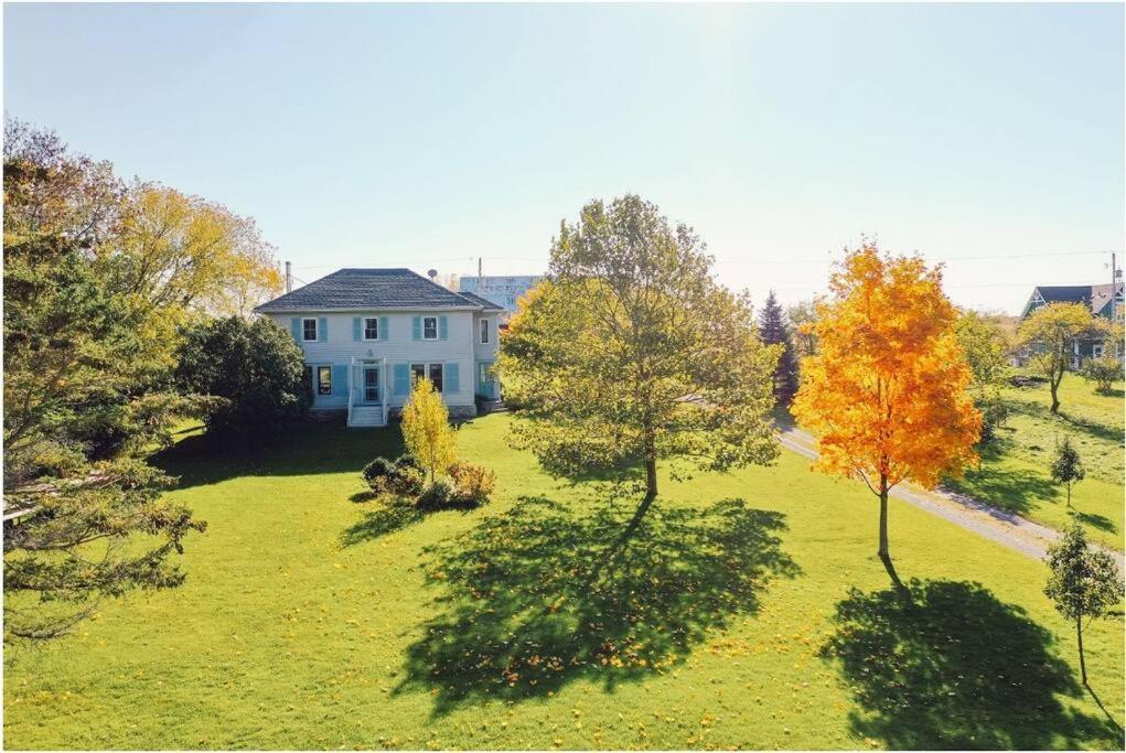 Loyalist Lakehouse With Private Beach Villa Bongards Kültér fotó